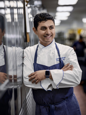 Hilton Anaheim welcomes new executive chef ahead of restaurant launch