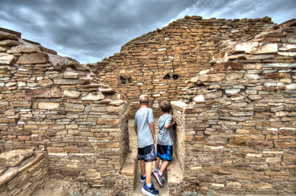 Kids at the Chaco Canyon.